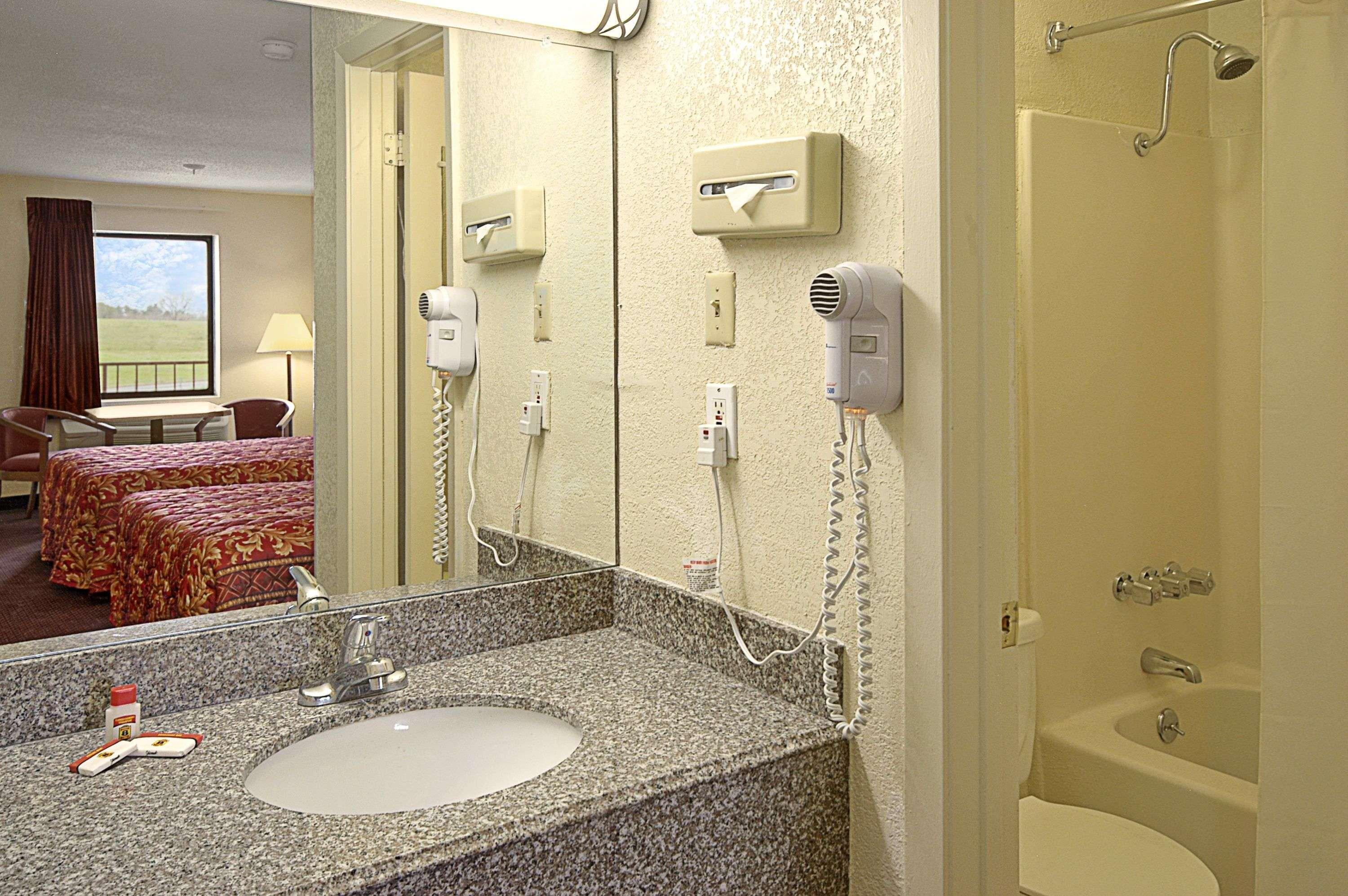 Super 8 By Wyndham Rayville Room photo