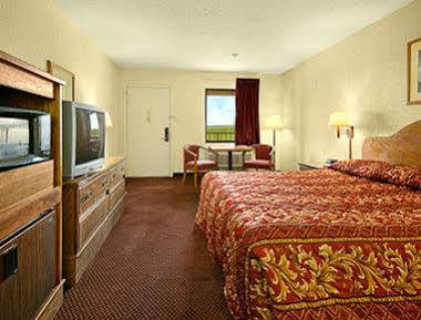 Super 8 By Wyndham Rayville Exterior photo